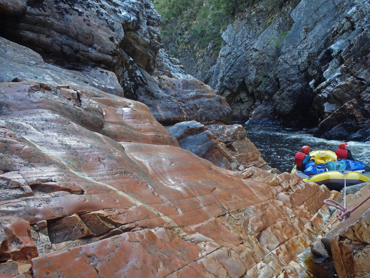 Polished quarzite in Descension Gorge - Water by Nature Tasmania - Franklin River Rafting